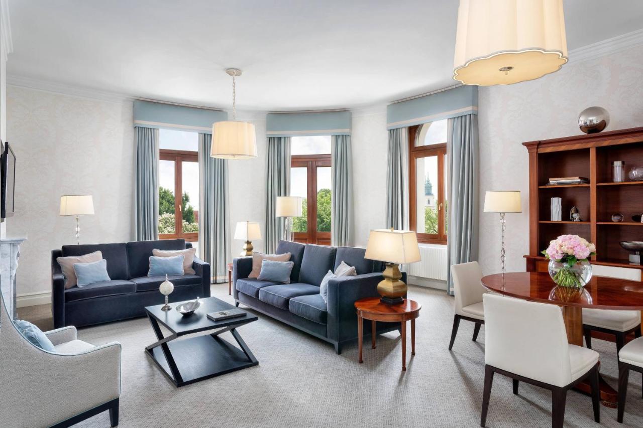 فندق لو ميريديان بريستول وارسو المظهر الخارجي الصورة A suite at the hotel