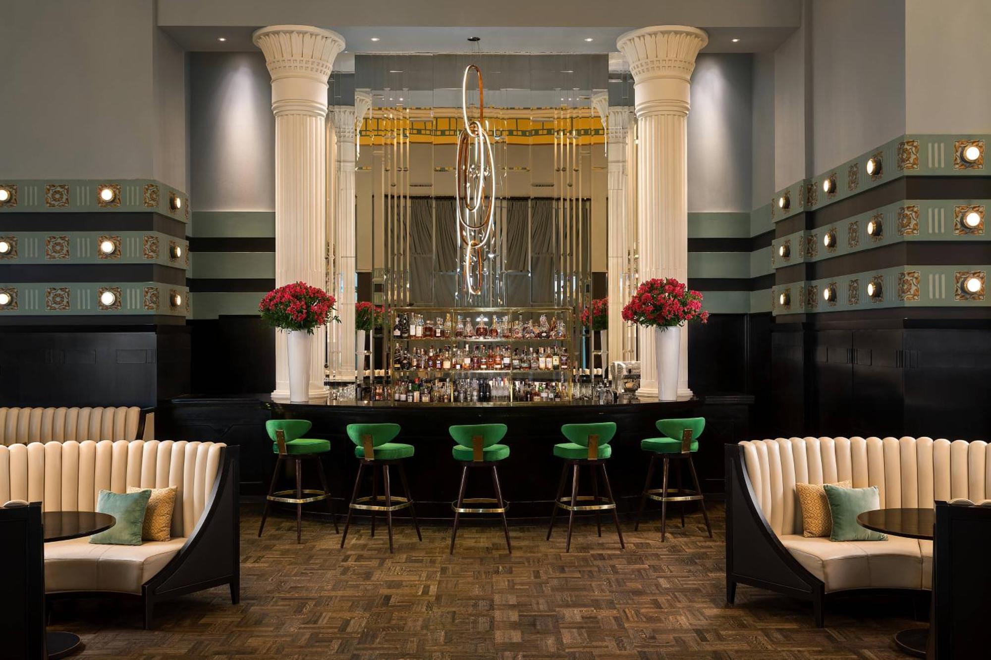 فندق لو ميريديان بريستول وارسو المظهر الخارجي الصورة The bar at the St. Regis New York