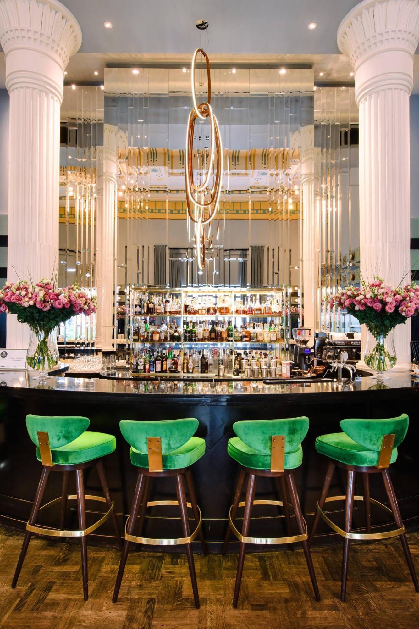 فندق لو ميريديان بريستول وارسو المظهر الخارجي الصورة The bar at the St. Regis Istanbul